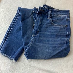 American Eagle Super Hi Rise Jegging Size 8